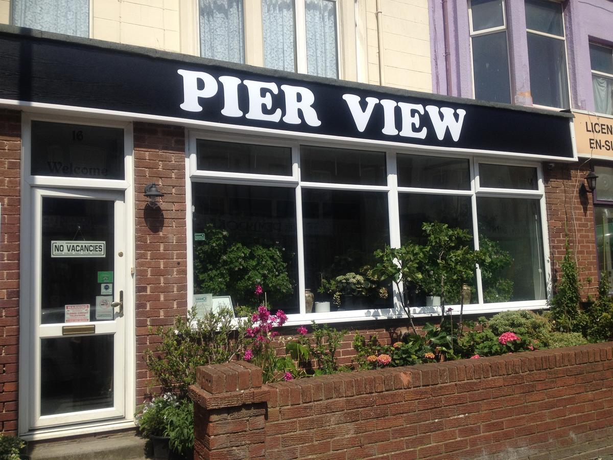 Pier View B&B For Families - Blackpool — Photos 1